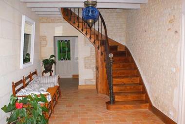 Le Domaine des Doucins & Spa Gîte 4 étoiles 10 minutes de Jonzac piscine et spa