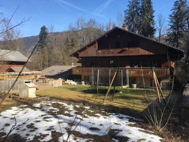Room in Guest room - Chamonix room for 3 people with a balcony