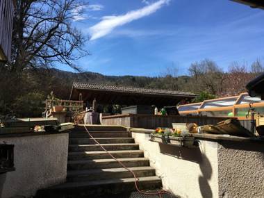 Room in Guest room - Mont Blanc room for 3 people with a balcony