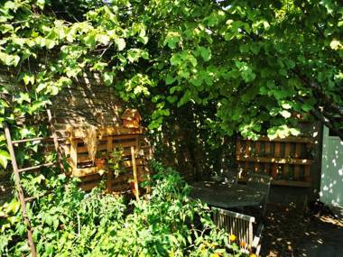 La Maison des Oiseaux. Roulotte