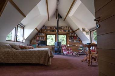 Charmante chaumière romantique avec piscine chauffée