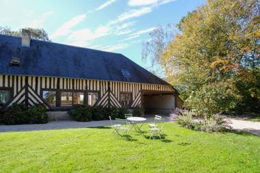 Maison "Le Pressoir" avec grand jardin et piscine chauffée