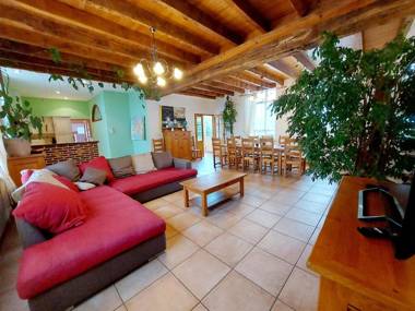 Gîte Carelles 5 pièces 11 personnes - FR-1-600-57