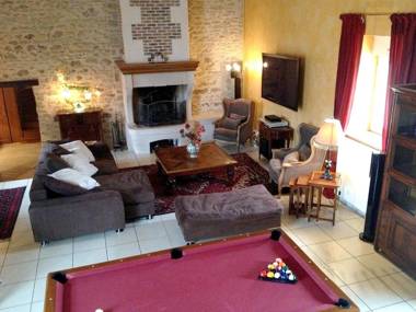 Maison de 6 chambres avec jacuzzi jardin clos et wifi a Saint Georges sur Baulche