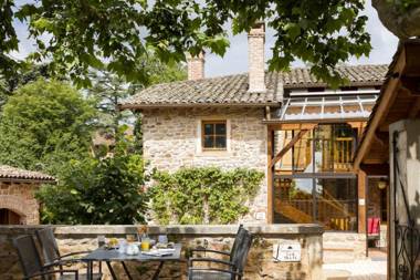 Logis Hôtel et Spa le Savigny