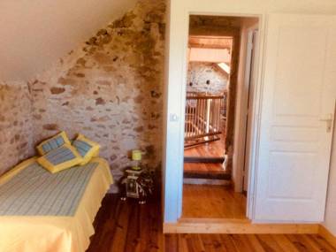 Gîte Beaune-d'Allier 4 pièces 6 personnes - FR-1-489-246