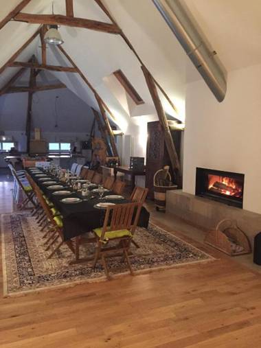 Ferme Historique Jean De La Fontaine et ses chambres d'hôtes Hammam-Spa - 4 étoiles