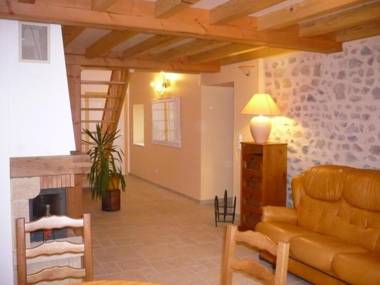 Gîte Chirassimont 7 pièces 14 personnes - FR-1-496-65