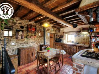 Gîte Chirassimont 2 pièces 4 personnes - FR-1-496-137