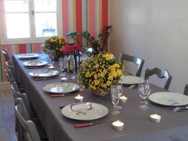 Gîte Cravant-les-Côteaux 6 pièces 10 personnes - FR-1-381-395