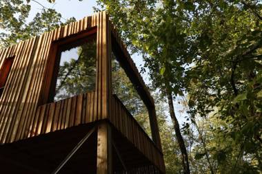 Loire Valley Lodges - Hotel