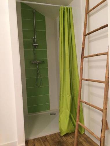 chambre dans Prieuré de caractère XVIII siècle