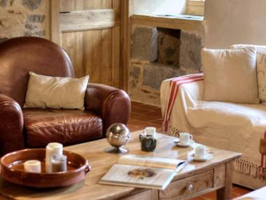 Gîte Saint-Just-la-Pendue 5 pièces 8 personnes - FR-1-496-50