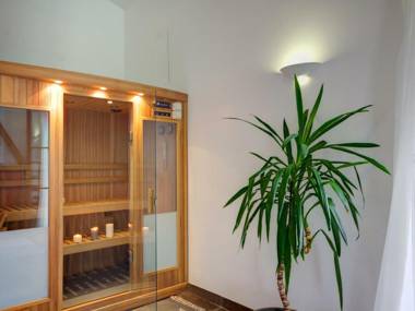 Gîte Saint-Just-la-Pendue 3 pièces 4 personnes - FR-1-496-51