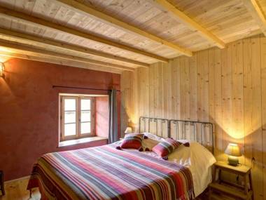 Gîte Saint-Just-la-Pendue 3 pièces 4 personnes - FR-1-496-51