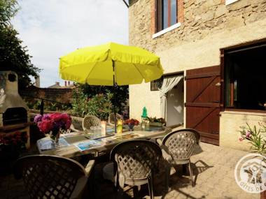 Gîte Bussières 3 pièces 4 personnes - FR-1-496-90