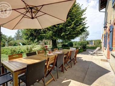 Gîte Montchal 7 pièces 14 personnes - FR-1-496-147