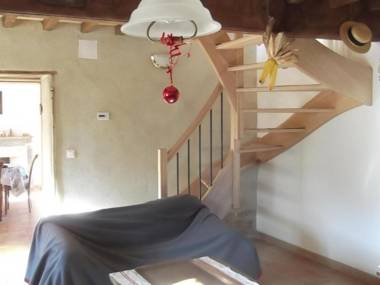 Gîte Saint-Georges-de-Baroille 4 pièces 7 personnes - FR-1-496-170