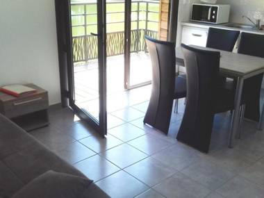 Gîte Veauchette 2 pièces 2 personnes - FR-1-496-77