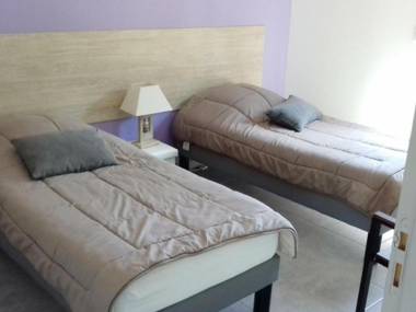 Gîte Veauchette 2 pièces 2 personnes - FR-1-496-77