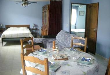 Appartement d'une chambre avec piscine partagee et jardin clos a Roquefort la Bedoule a 3 km de la plage