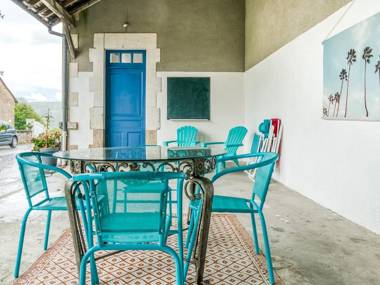 Former schoolhouse in a magnificent quiet location