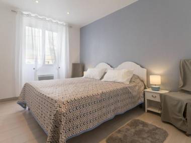 Gîte Saint-Hilaire-de-Chaléons 5 pièces 8 personnes - FR-1-306-879