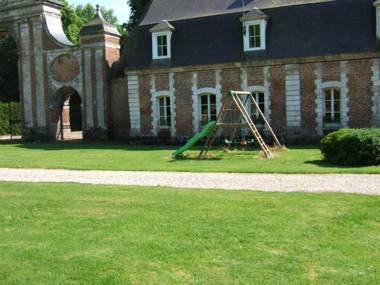house listed as an historic building near Montreuil