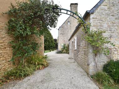 Beautiful Holiday Home with Courtyard in Appeville