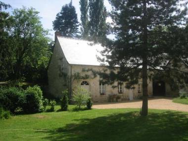 Gîte Saint-Benoît-la-Forêt 4 pièces 6 personnes - FR-1-381-188