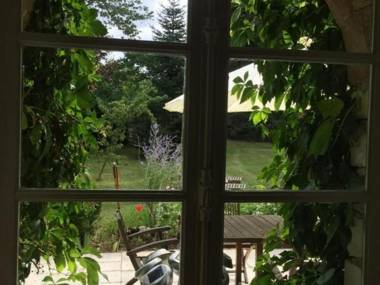 Gîte Saint-Benoît-la-Forêt 4 pièces 6 personnes - FR-1-381-188