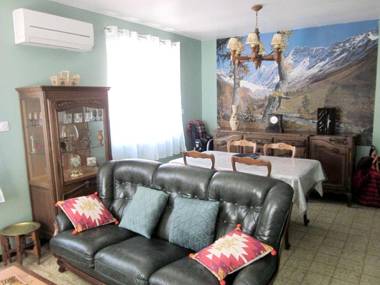 Maison de 3 chambres avec terrasse amenagee et wifi a They Sous Montfort a 5 km de la plage