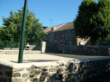 Gîte Freycenet-la-Tour 4 pièces 8 personnes - FR-1-582-236