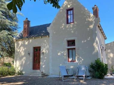 Gîte Ainay-le-Vieil 3 pièces 6 personnes - FR-1-586-7