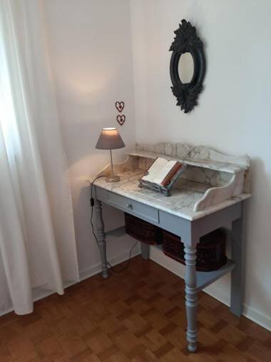 Chambre soignée et accueillante à la campagne - Ch Rouge