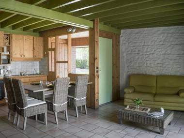Gîte Jenzat 3 pièces 5 personnes - FR-1-489-260