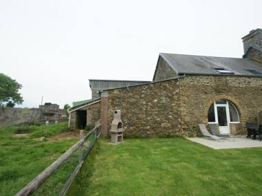 Welcoming Holiday Home in Brainville with Fenced Garden