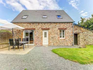 Holiday home in quiet location with garden terrace and barbecue near Coutances