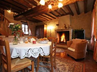 Gîte Saint-Jouin-de-Blavou 5 pièces 8 personnes - FR-1-497-38