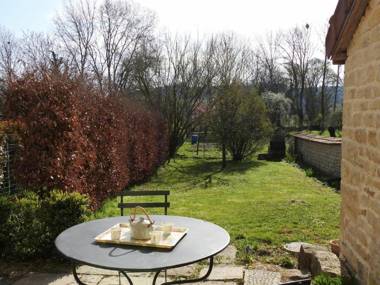 Gîte Pont-la-Ville 2 pièces 3 personnes - FR-1-611-59