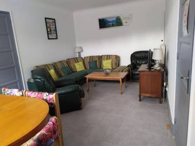 Gîte Aouze 4 pièces 6 personnes - FR-1-589-38