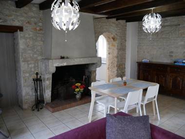 Gîte La Chapelle-Onzerain 2 pièces 2 personnes - FR-1-590-152