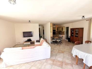 Villa de 6 chambres avec piscine privee jardin amenage et wifi a Saint Jean du Pin