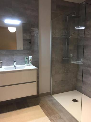 L'ESCALE FONTAINE SIMON