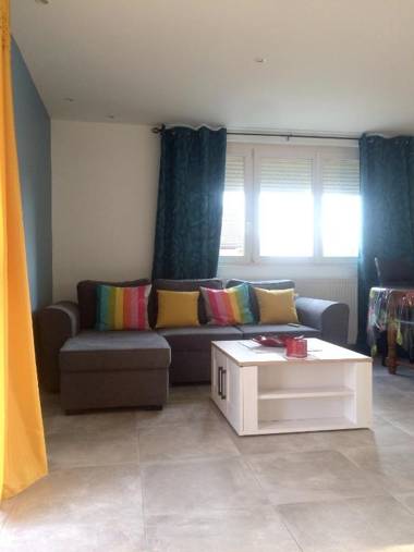 Maison de 2 chambres avec jardin amenage et wifi a Saint Julien