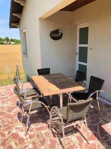 Maison de 2 chambres avec jardin amenage et wifi a Saint Julien