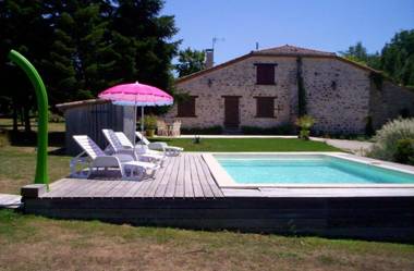 Maison de 3 chambres avec piscine privee terrasse amenagee et wifi a Saint Cirq