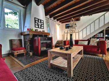 Gîte Saint-Vidal 4 pièces 6 personnes - FR-1-582-308