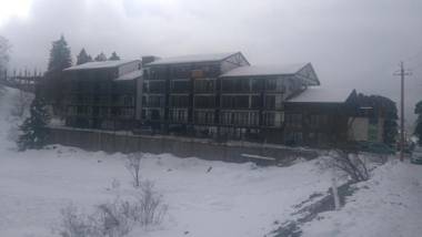 Mgzavrebi Apart Hotel
