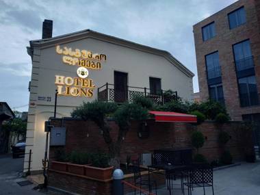 Hotel Lions